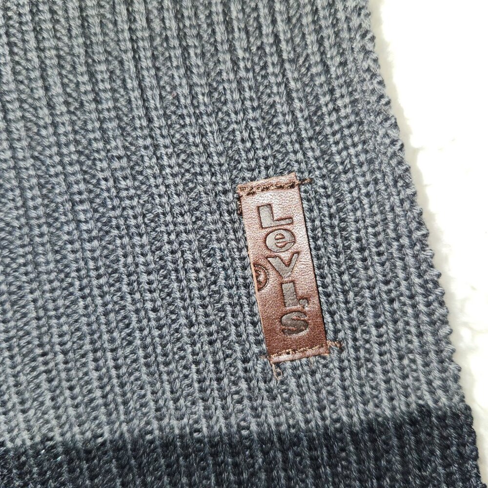 Scarf - Picture 2 of 2